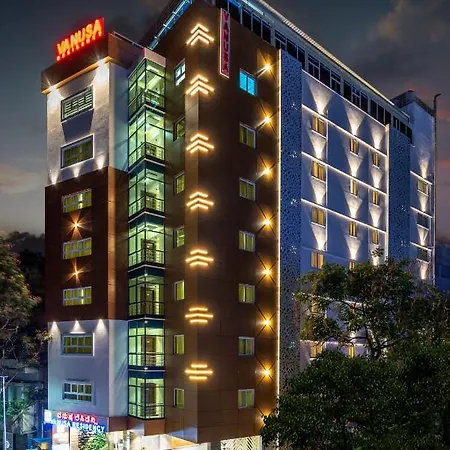 Fabhotel Prime Vanusa Residency By Big Tree Hospitality